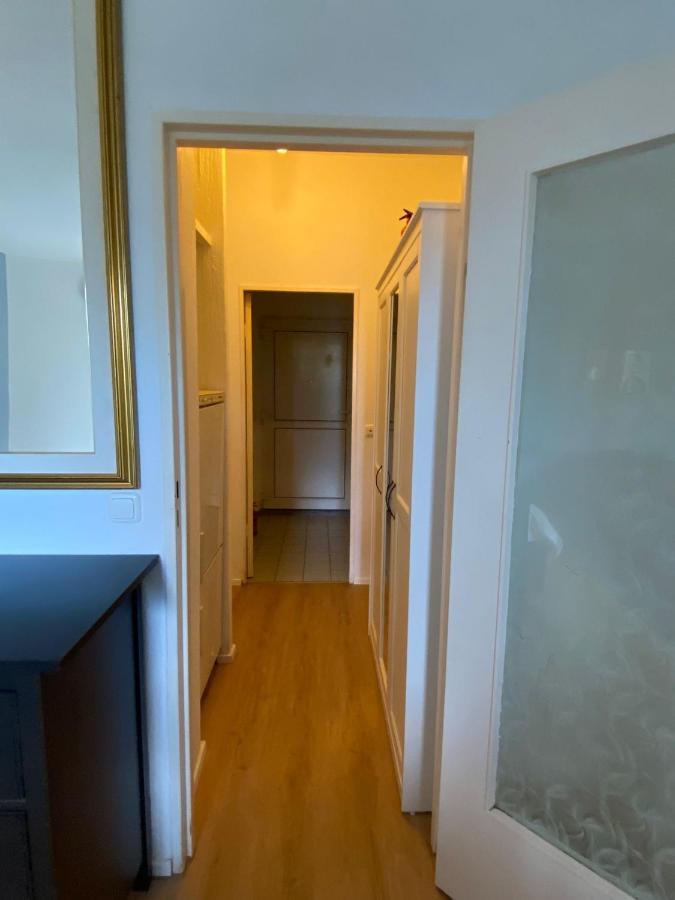 Beautiful Apartment With Balcony Berlin Exteriör bild